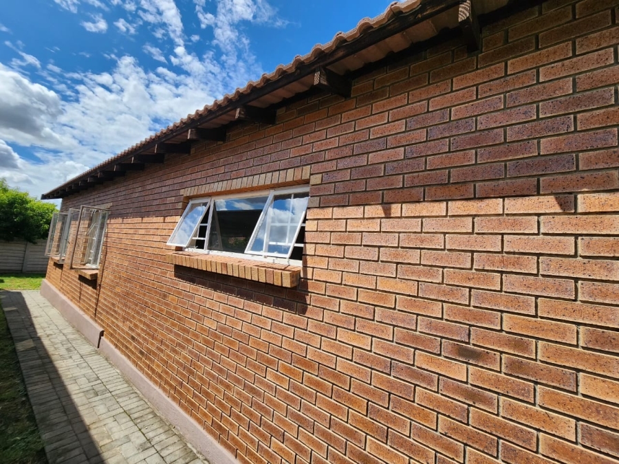 3 Bedroom Property for Sale in Waterkloof East North West